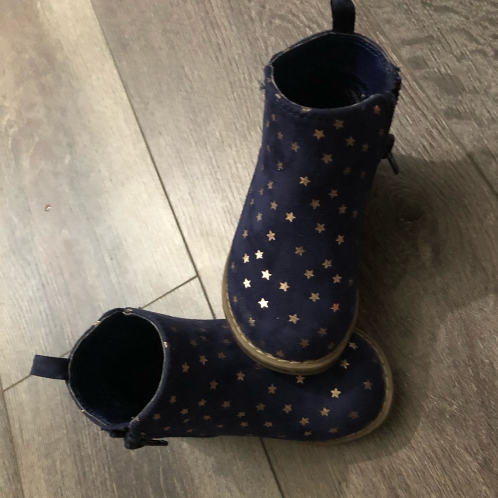 Toddler size 5 boots